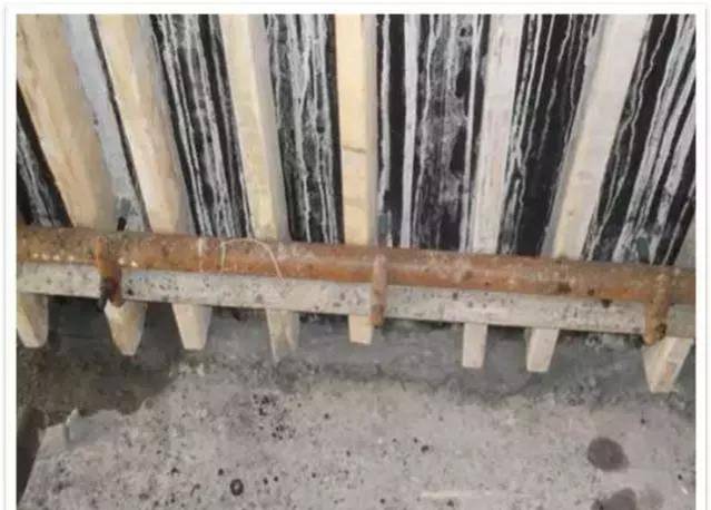 混凝土這樣施工，沒(méi)有蜂窩麻面、不爛根，還能間接縮短工期！