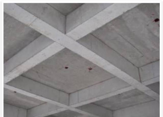 混凝土這樣施工，沒(méi)有蜂窩麻面、不爛根，還能間接縮短工期！